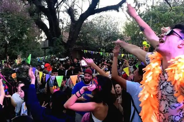 600x400_por-donde-cuando-seran-fiestas-dia-estudiante-1103483-131342