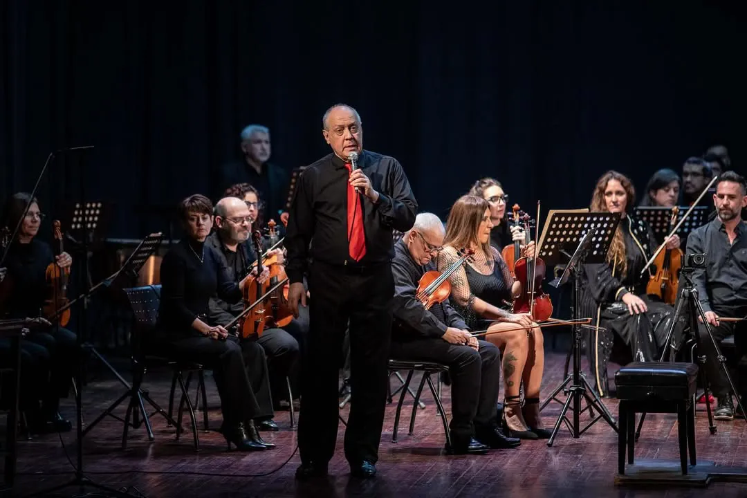 🎶 En el marco del 26º Julio Cultural Universitario, la @orquestasinfonica.unt deslumbró con dos (3)