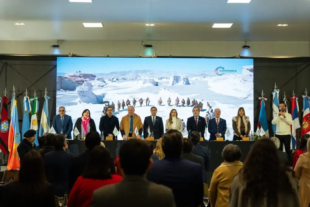 Parlamento-de-Norte-Grande-1-153