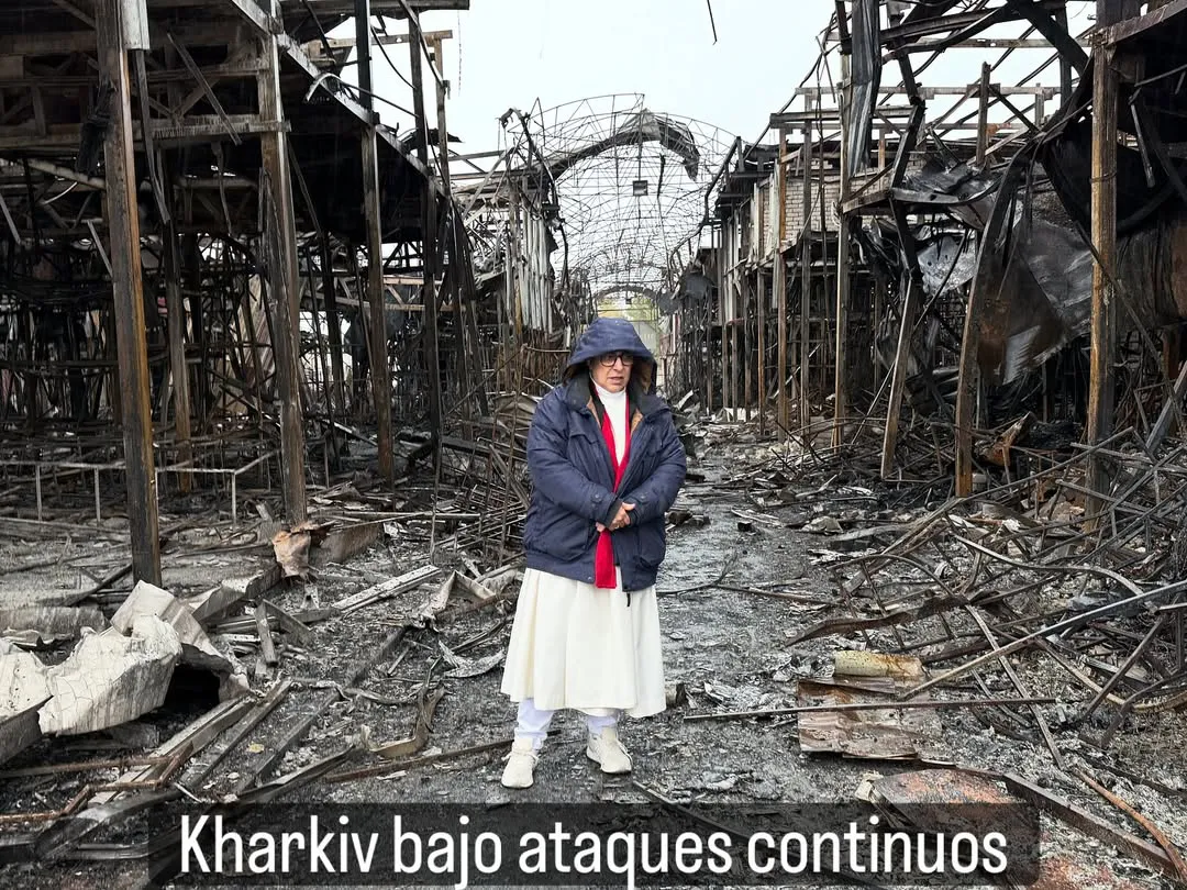 Ver la realidad inmediatamente después del ataque al mercado en Kharkiv, con todo lo que signifi