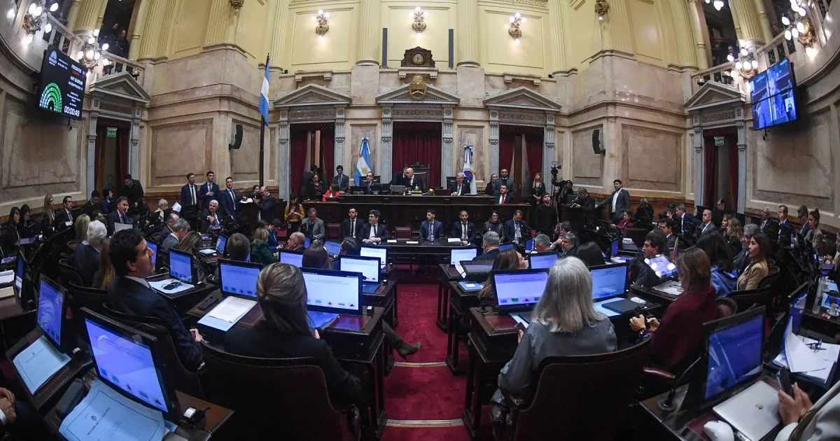 Senado_ee8221