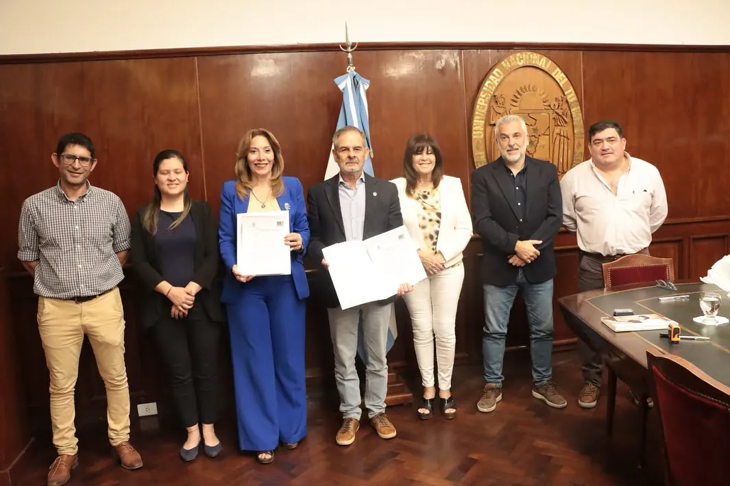 La Universidad Nacional de Tucumán firmó un convenio con la Municipalidad de Las Talitas para di