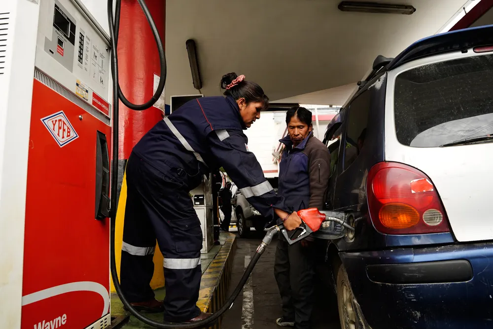 BOLIVIA-COMBUSTIBLES_75216