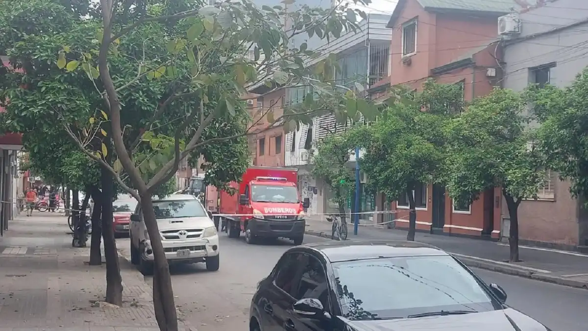 1200x676_hombre-fue-encontrado-tendido-junto-bicicleta-sin-signos-vitales-1152729-134045