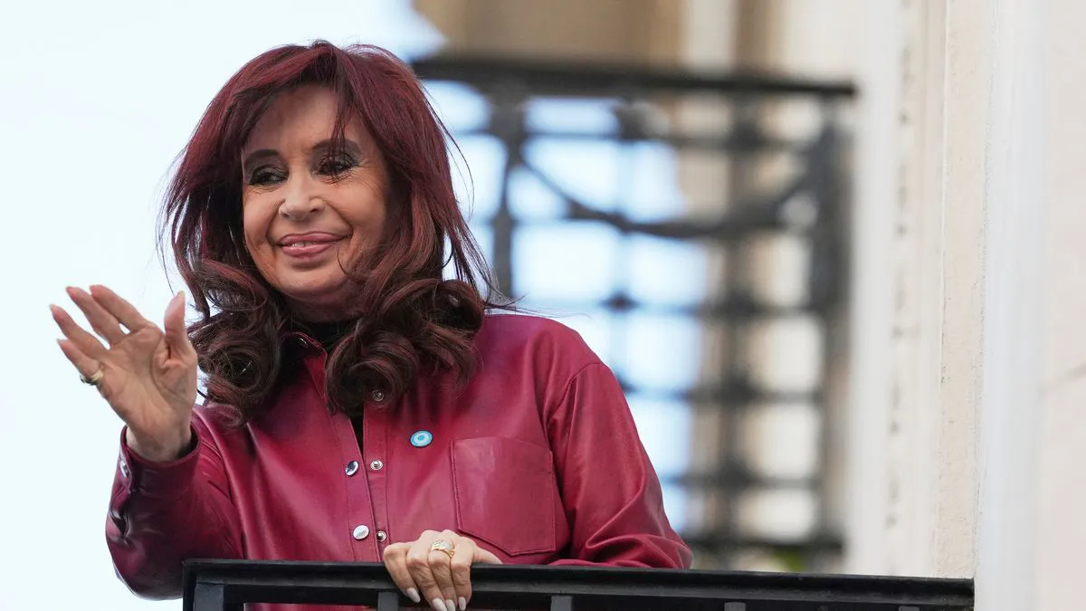 cristina-kirchner-fue-trasladada-a-una-clinica-tras-sufrir-una-apendicitis