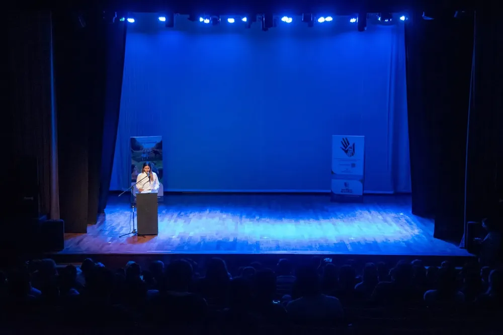 multimedia.grande.b5352efe3856148b.Z3JhbmRlLndlYnA=