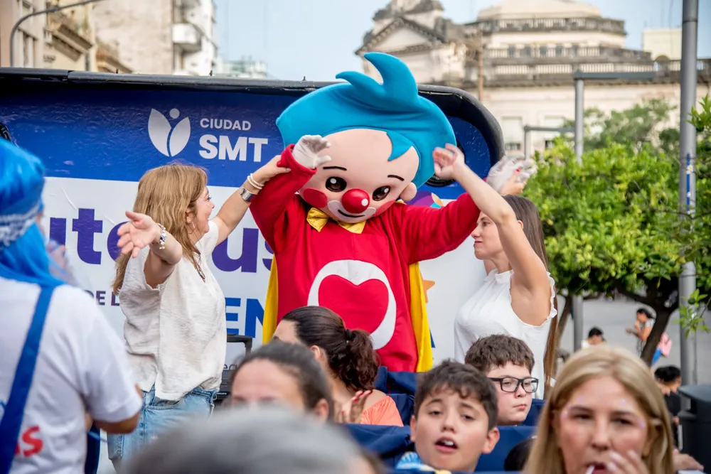 multimedia.grande.9d5015f9628cbe05.Z3JhbmRlLndlYnA=