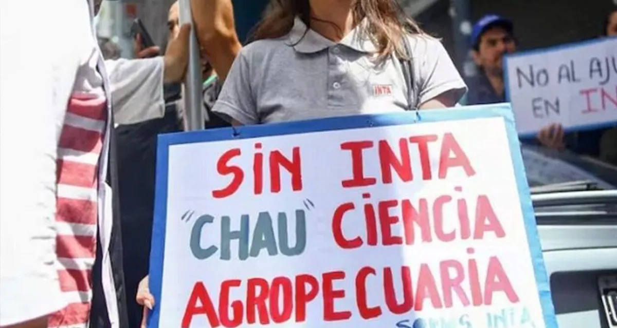 Marcha de trabajadores del INTA