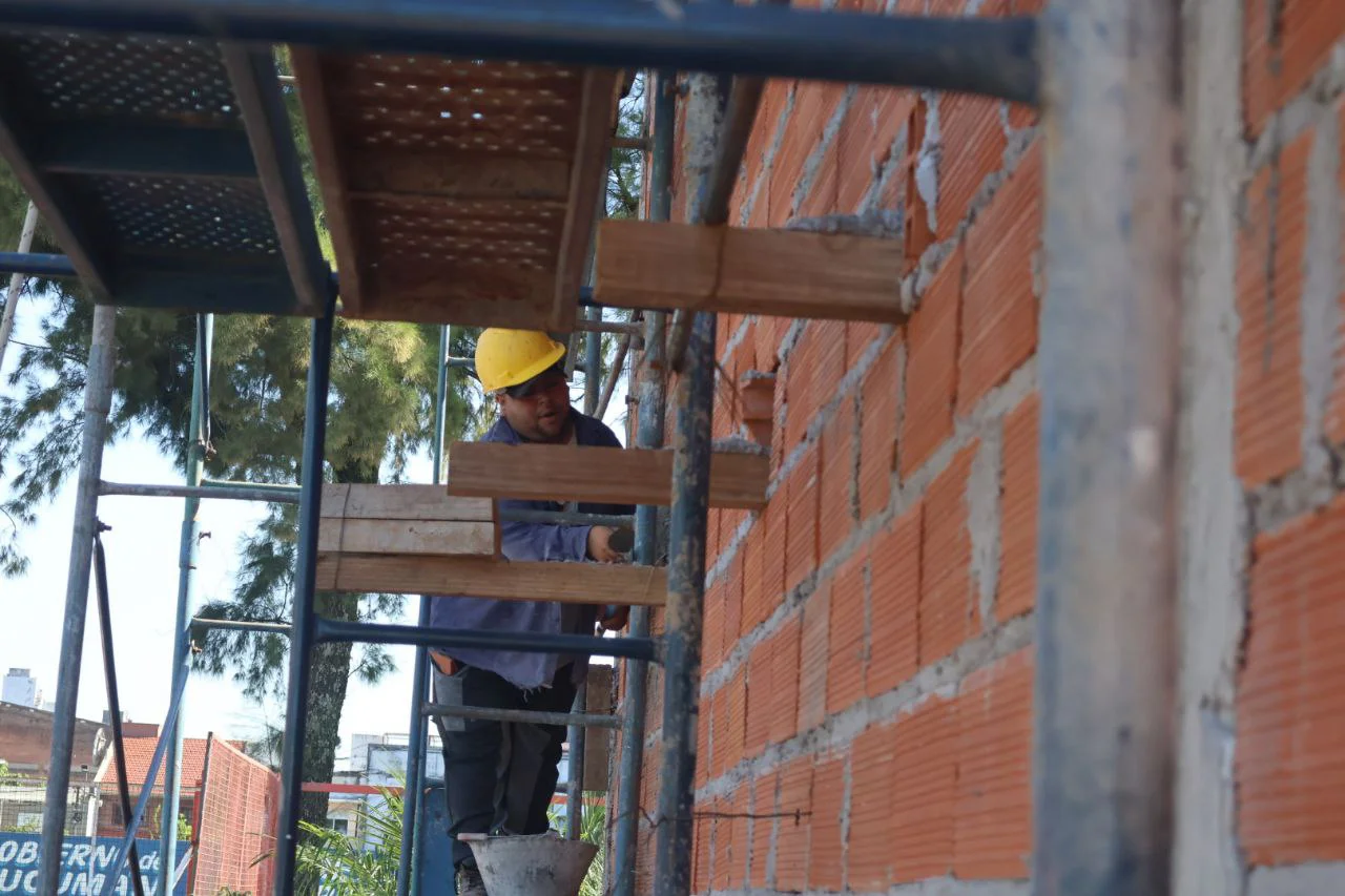 photo_4922931621539810224_y