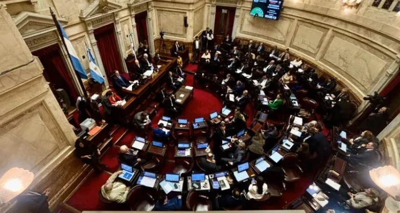 SENADORES