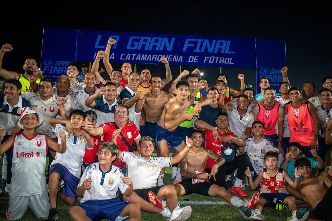 𝐄𝐋 𝐑𝐎𝐉𝐎 𝐃𝐄 𝐕𝐈𝐋𝐋𝐀 𝐀𝐋𝐄𝐌 𝐒𝐄 𝐅𝐔𝐄 𝐀𝐋 𝐅𝐄𝐃𝐄𝐑𝐀𝐋 𝐀 🇮🇩♥️⚔️✈️