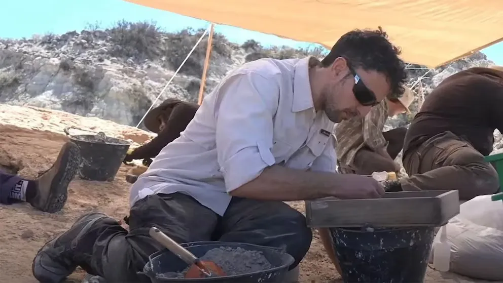 FMDOSUWHSFCYJL5GJSCGACZMTI (2)