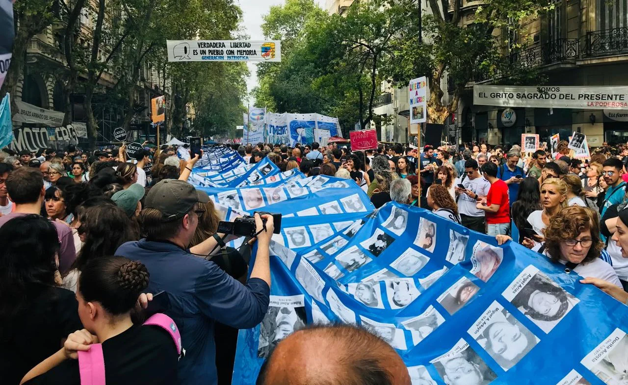 marcha-dela-memoria-24-de-marzo-2025-foto-SARAPURA-1