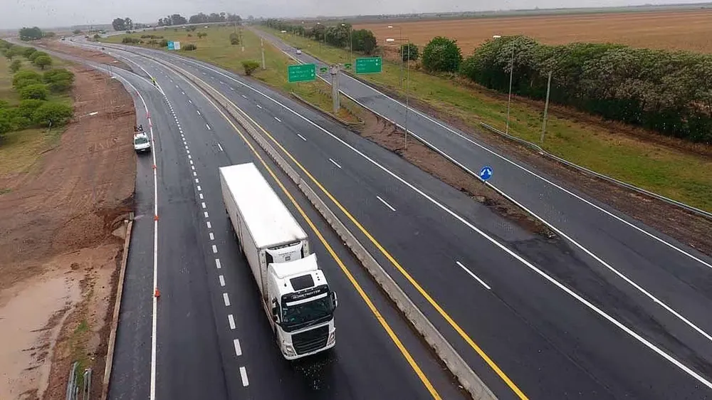 el-corredor-vial-18-es-fundamental-para-el-comercio-internacional-IKYFZKHA3ZAK7PSUTZDKKZRMGI