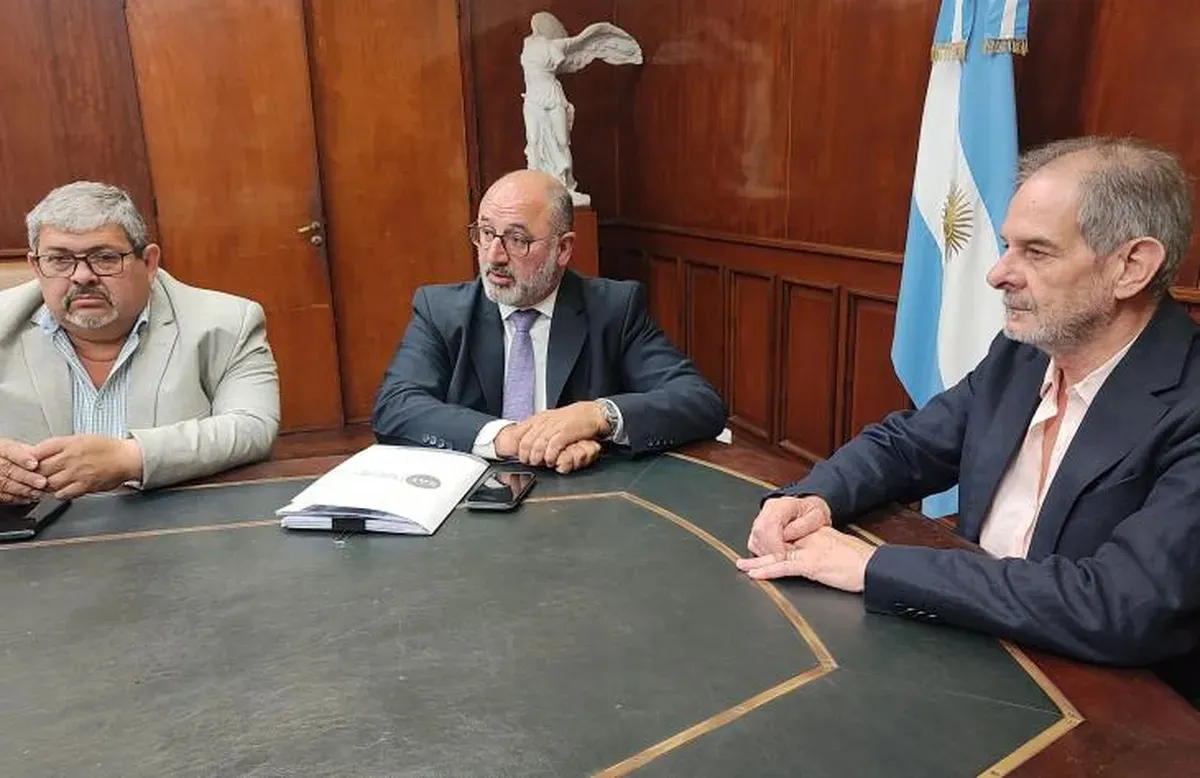 730x473_251212140408_94801