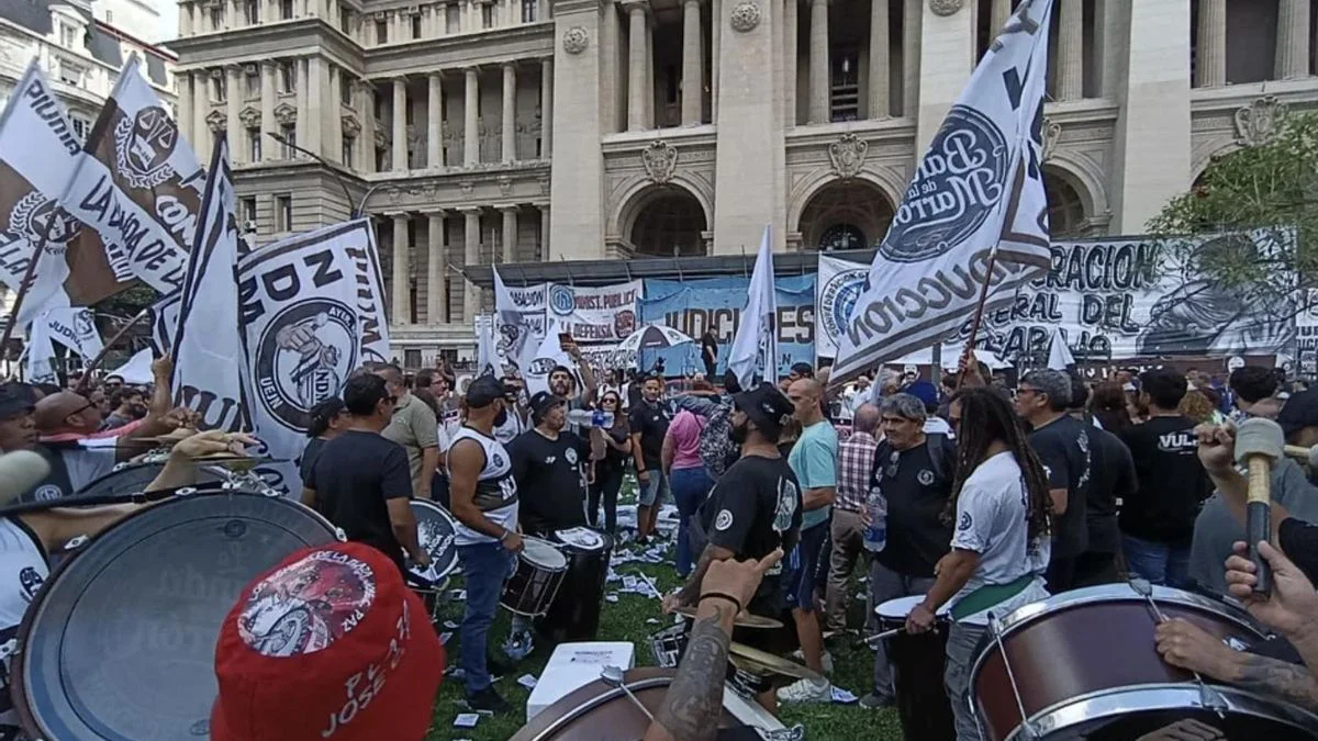 0168034e-27eb-4578-b323-abb75821f913_16-9-discover-aspect-ratio_default_0