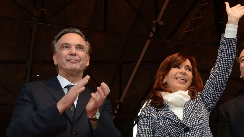 senadores-miguel-angel-pichetto-y-cristina-kirchner-MBCWVF2UMI4WS5GRJHVUJAYBFI